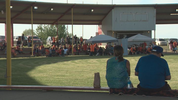 Click to play video: 'Maskwacis honours lives of 215 children found at residential school site'