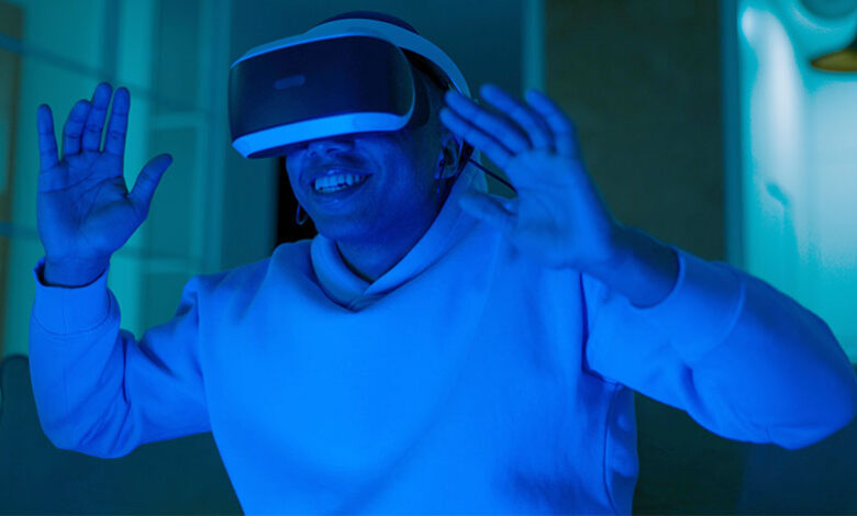 SA and NT First Nations screen creatives take a deep dive into immersive storytelling with new Centralised VR Lab SA and NT First Nations screen creatives take a deep dive into immersive storytelling with new Centralised VR Lab
